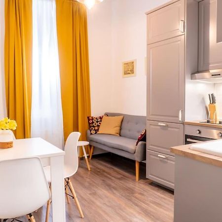 Central And Comfy 2Bdr Apartment Near Parliament 贝尔格莱德 外观 照片