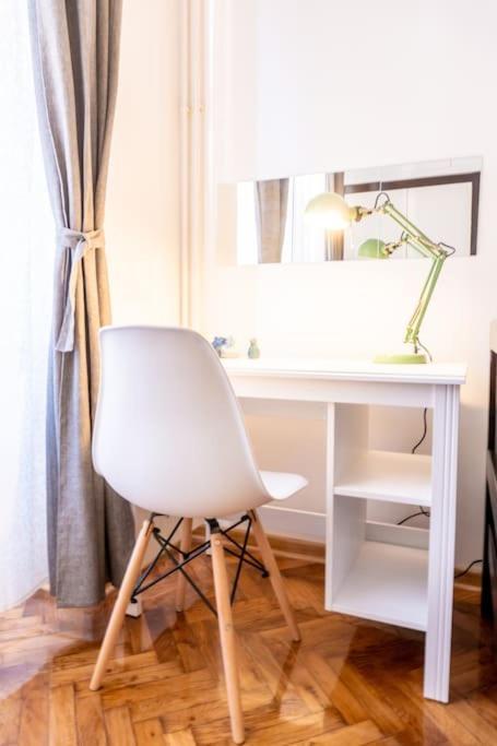 Central And Comfy 2Bdr Apartment Near Parliament 贝尔格莱德 外观 照片