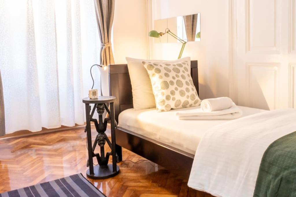 Central And Comfy 2Bdr Apartment Near Parliament 贝尔格莱德 外观 照片