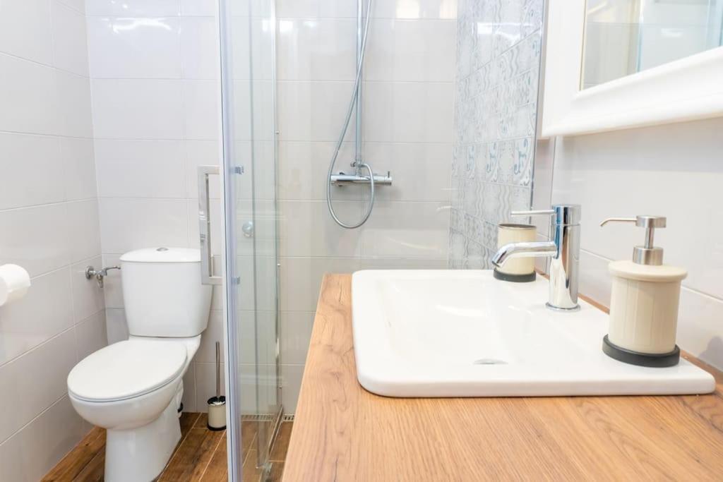 Central And Comfy 2Bdr Apartment Near Parliament 贝尔格莱德 外观 照片